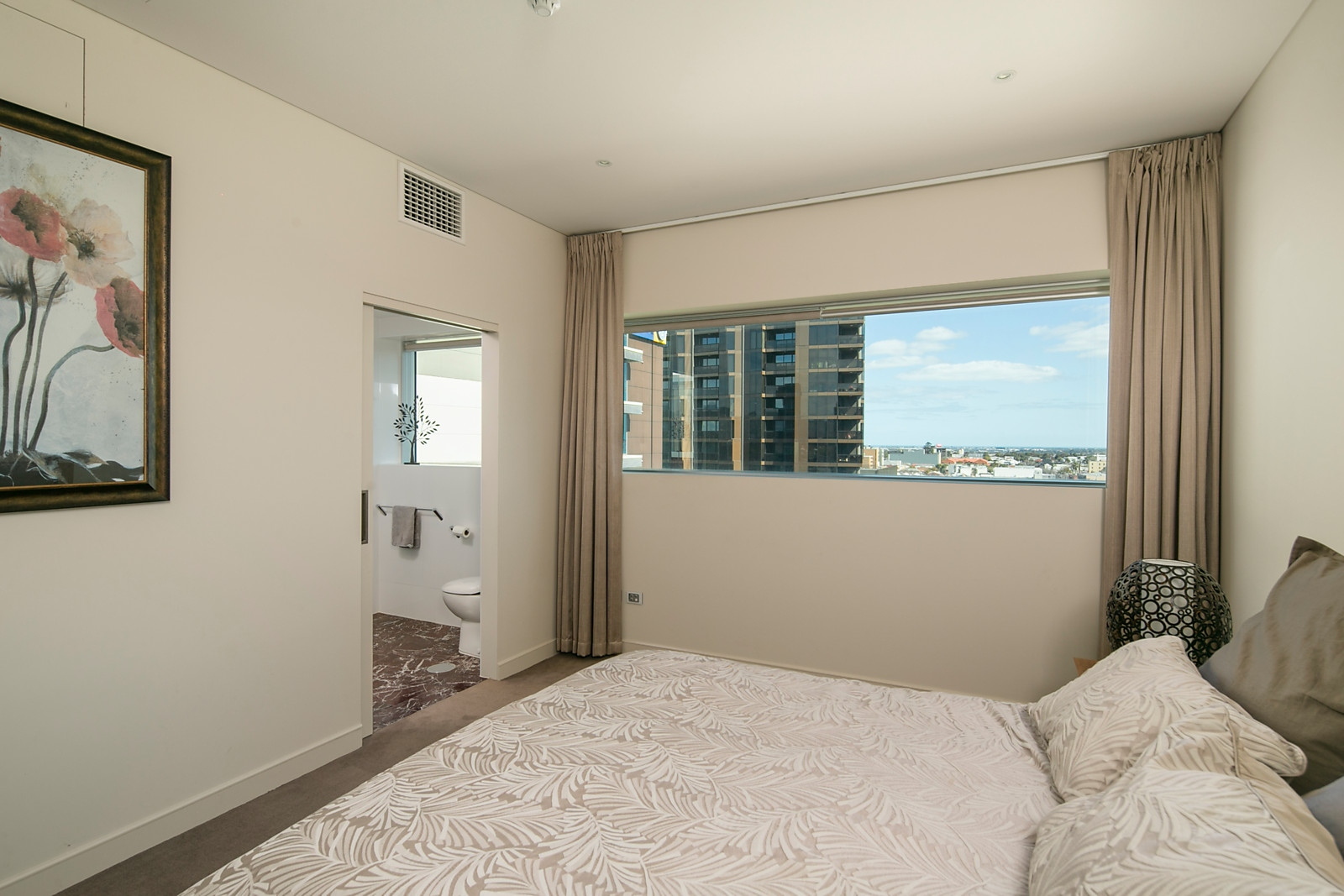 802/19 Gilles Street, Adelaide Sold by Booth Real Estate - image 1