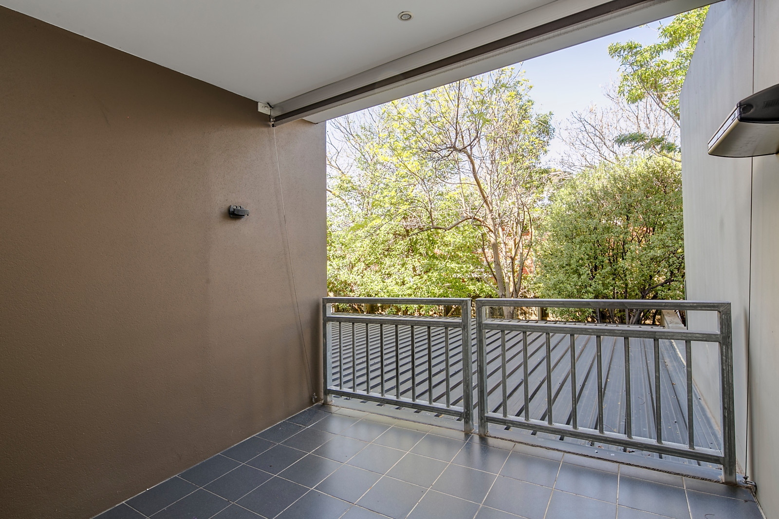 16B/16-20 Hurtle Square, Adelaide Sold by Booth Real Estate - image 1