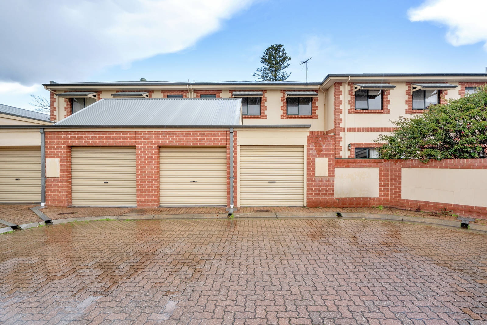 62 Gover Street, North Adelaide Sold by Booth Real Estate - image 1