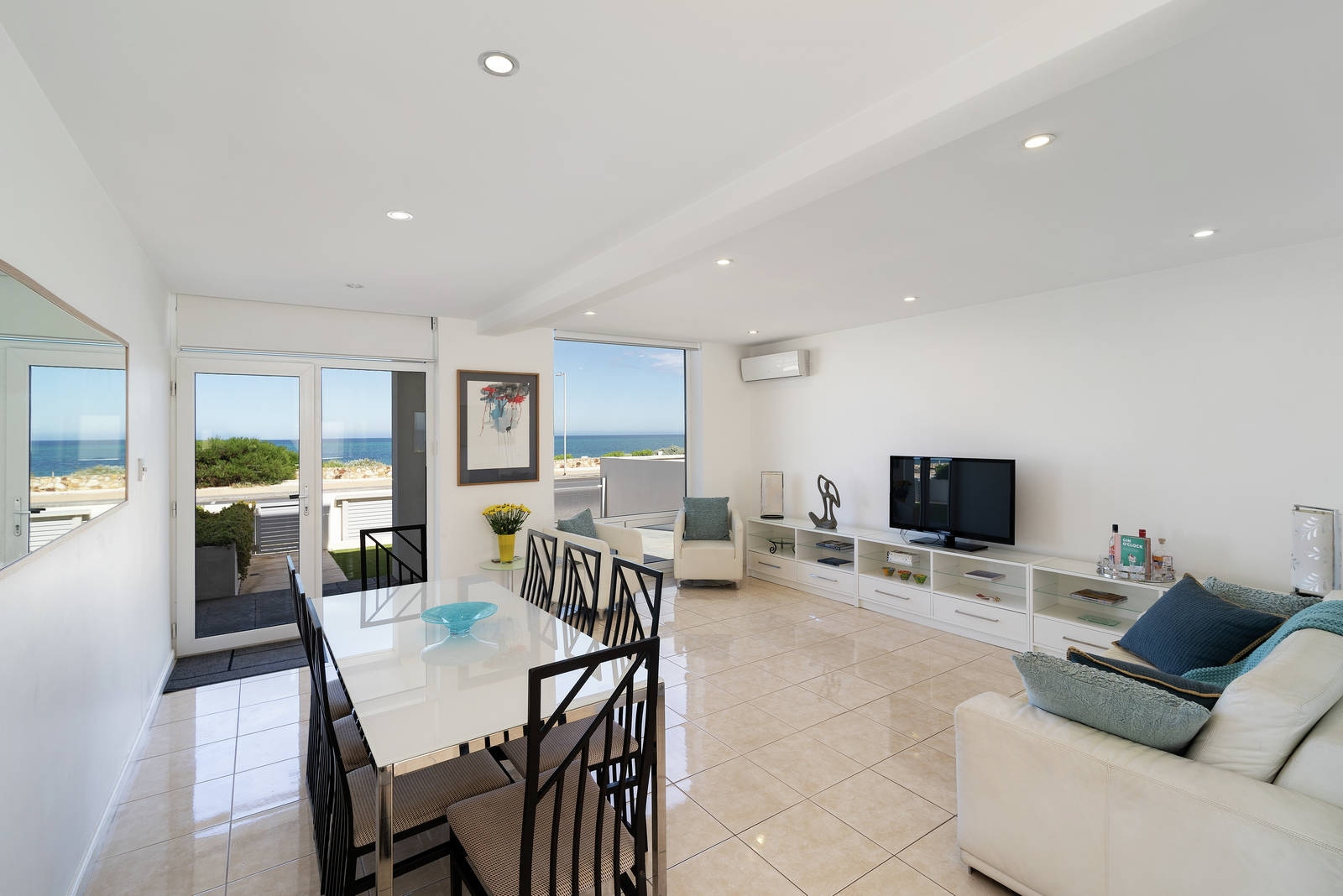 6/28-30 Seaview Road, West Beach Sold by Booth Real Estate - image 1
