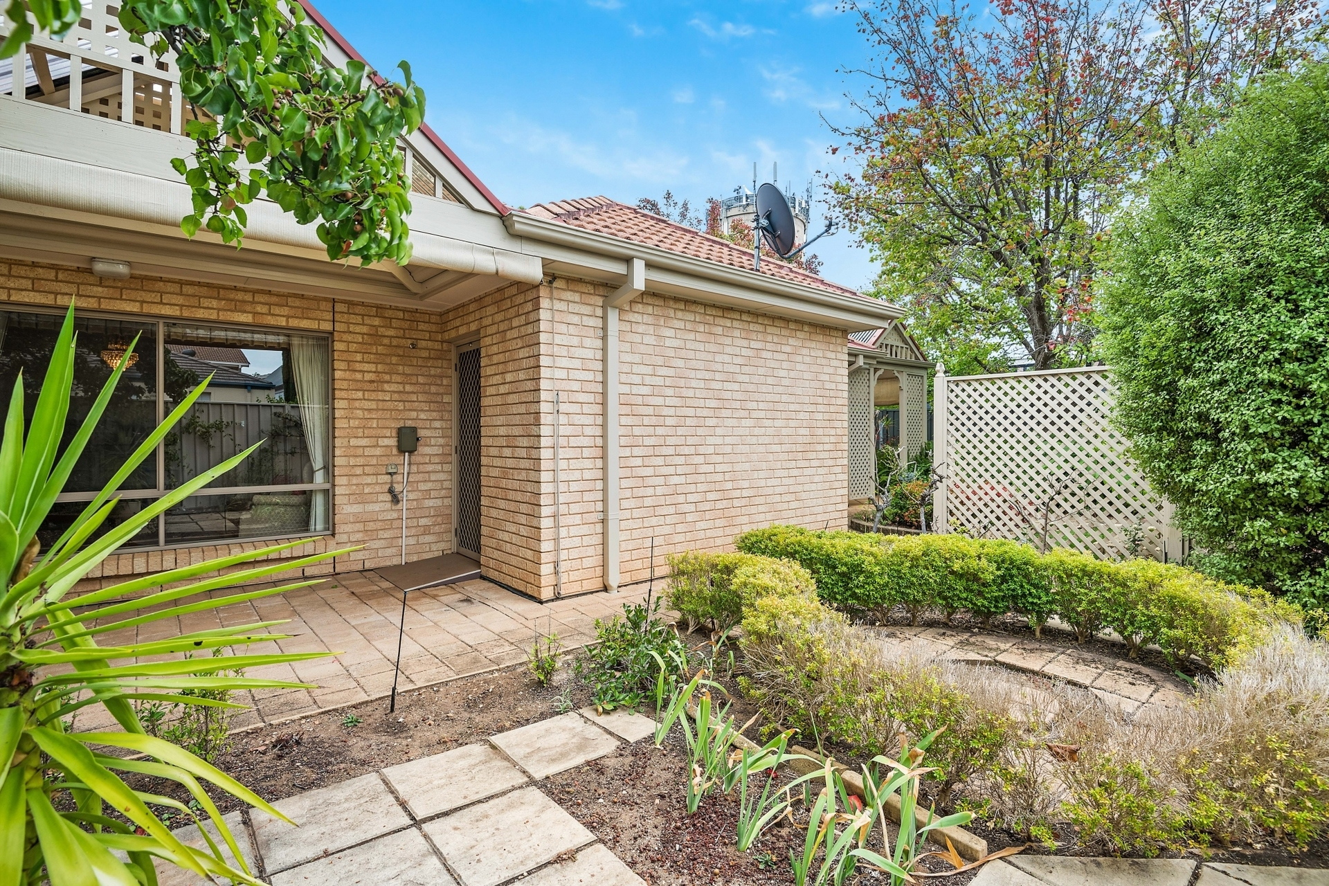 2 Pepperbox Court, Glenside Sold by Booth Real Estate - image 1