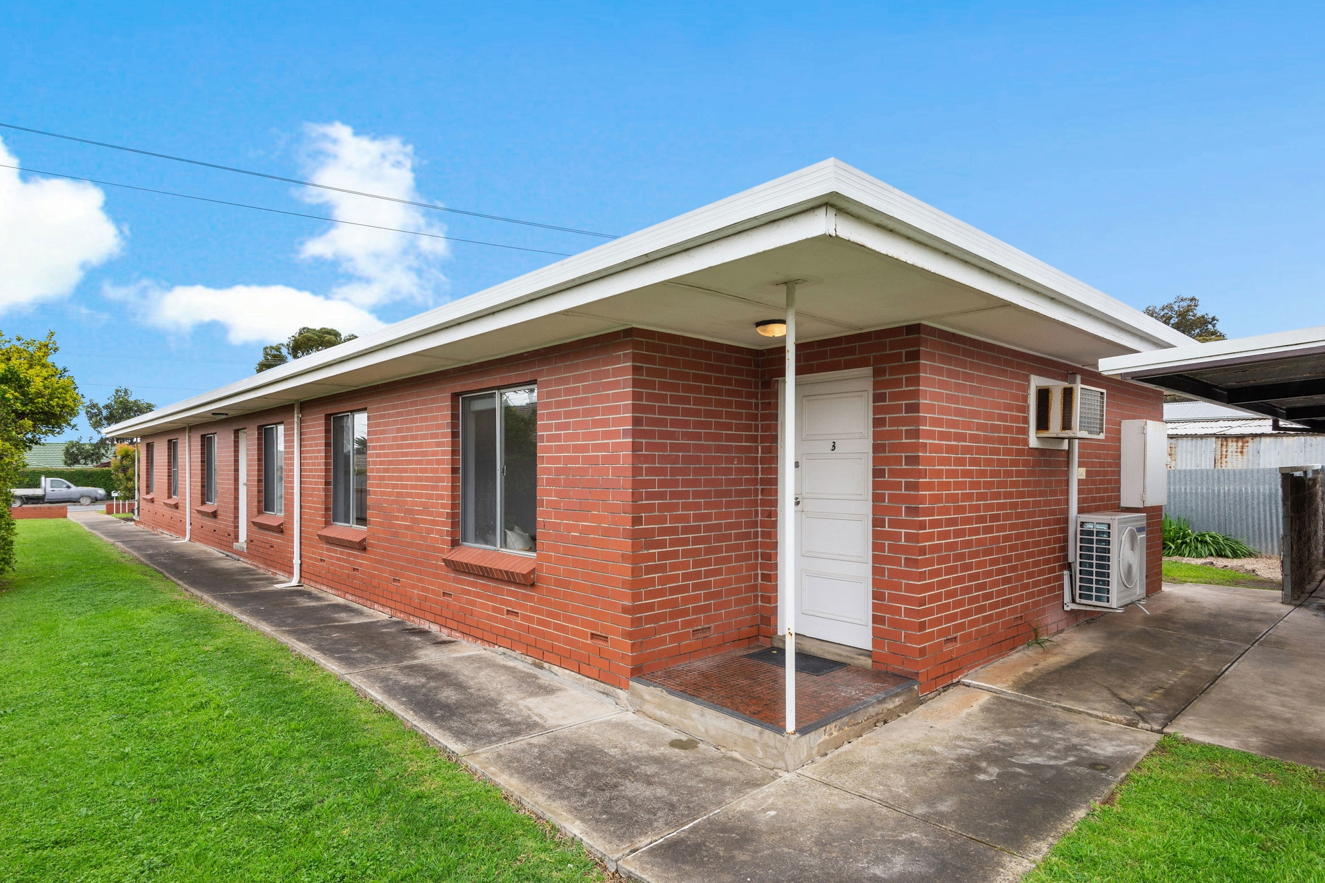 1-3/116 Gorge Road, Newton Sold by Booth Real Estate - image 1